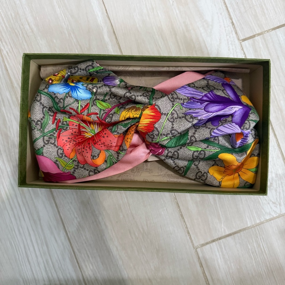 New Gucci silk flora headband. Never worn